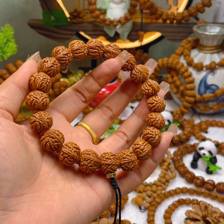 桃核吊坠15野生籽老树盘龙手持