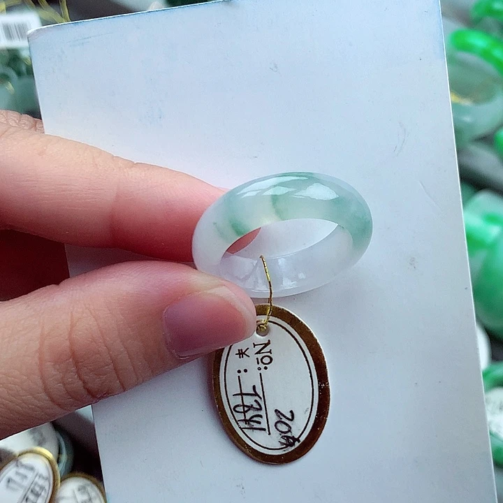 翡翠未镶嵌戒指20号