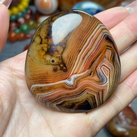 玛瑙/玉髓珠宝奇石未镶嵌红*，