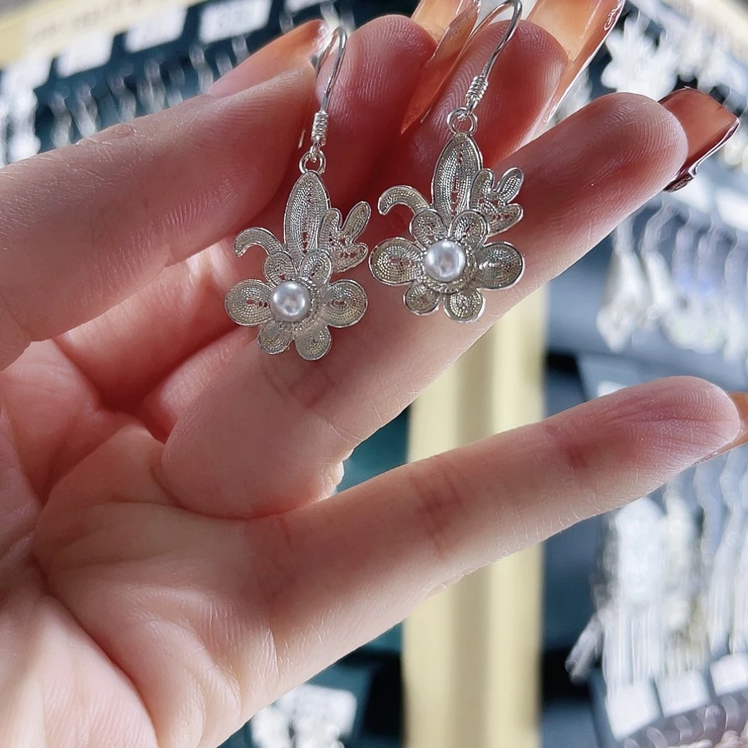 足银佰利银饰足银耳钉