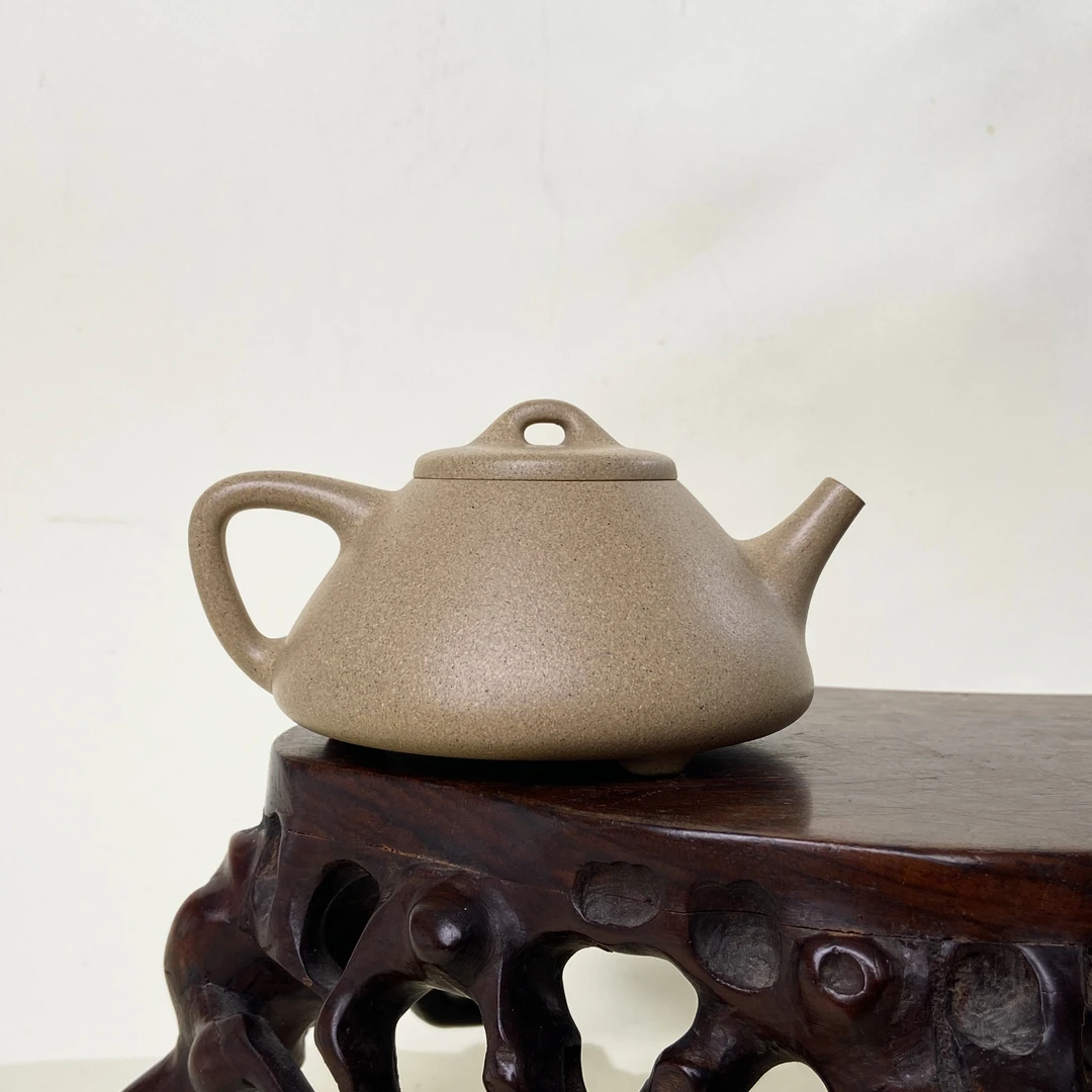 宜兴手工紫砂陶 （万旭霞）茶壶GP0052-4