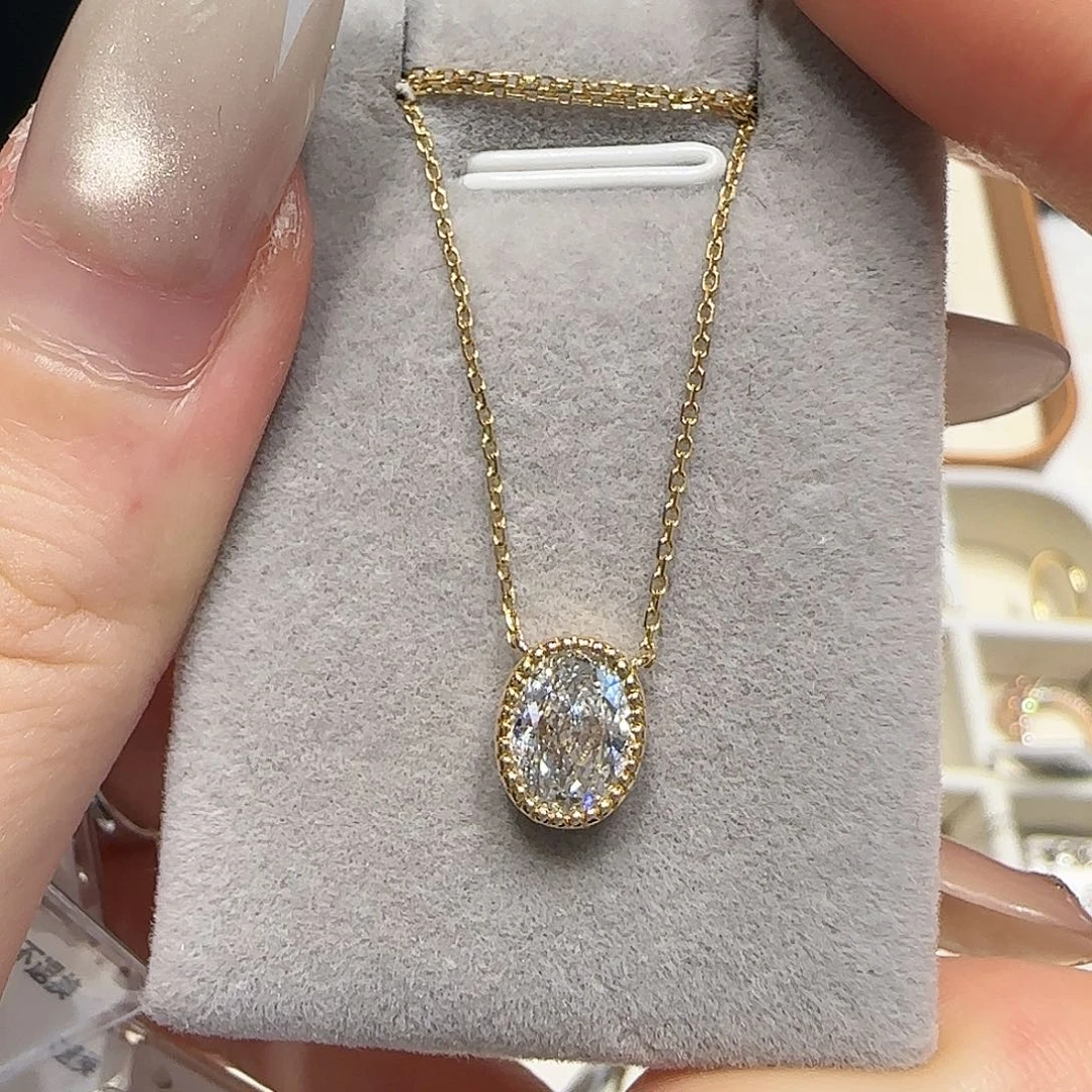 18K金镶嵌实验室培育钻石一克拉椭圆k黄项链