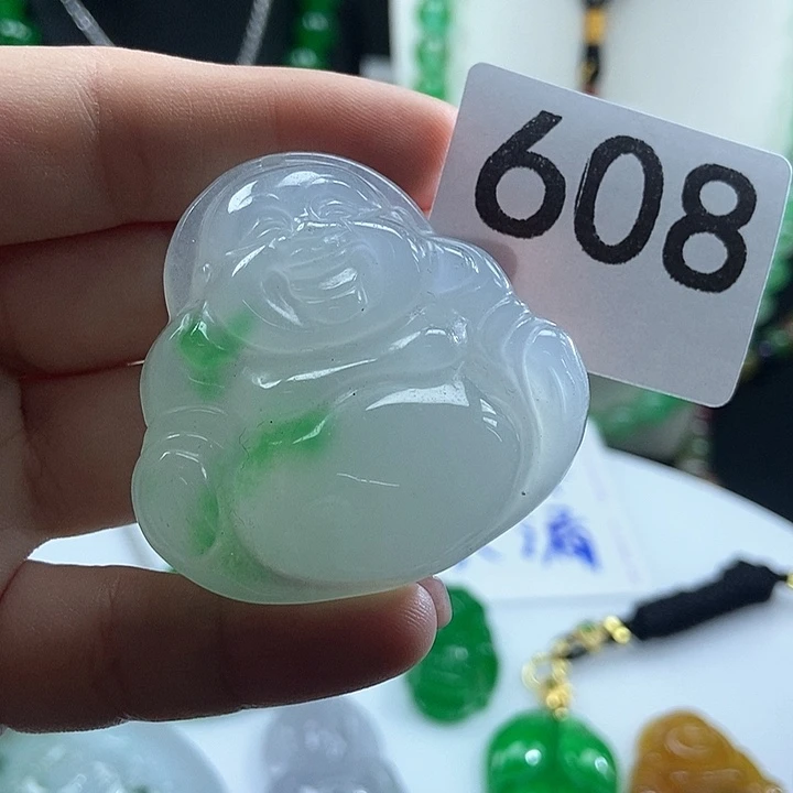 翡翠未镶嵌吊坠(赠链)