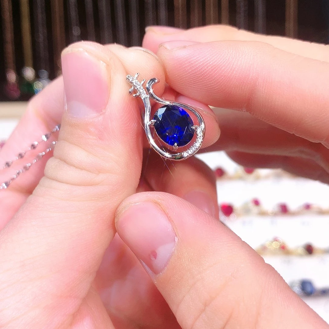 蓝宝石吊坠(赠链)银S925镶嵌