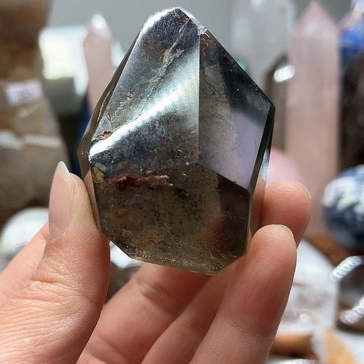 水晶135克幽灵随形未镶嵌