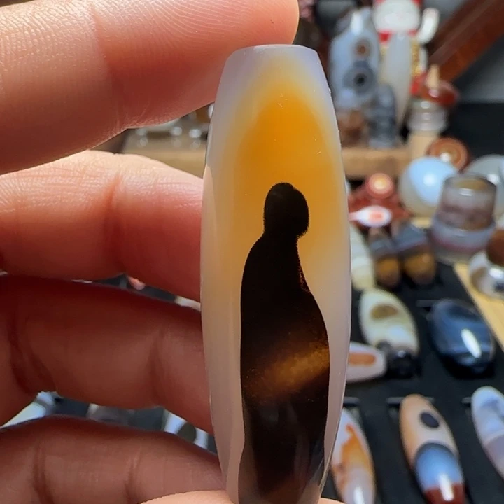 赵***生玛瑙/玉髓未镶嵌颈饰