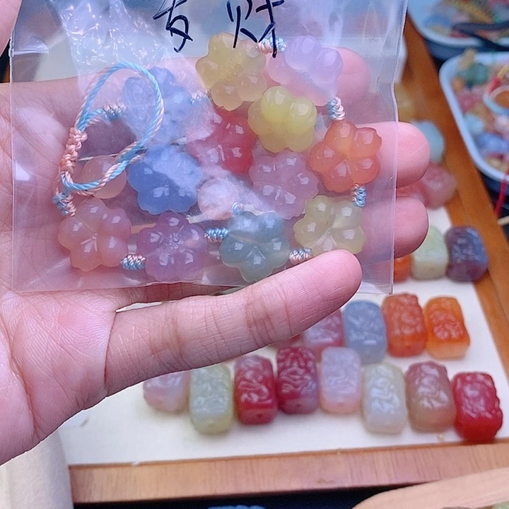 查罗石未镶嵌车挂（****?