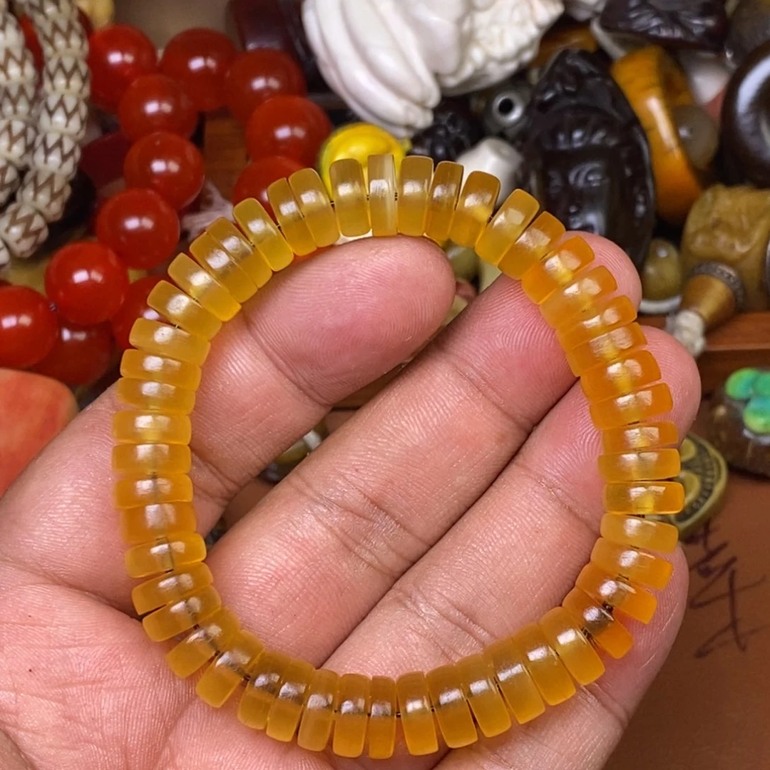 爱***拉其他驼骨人哦你样子