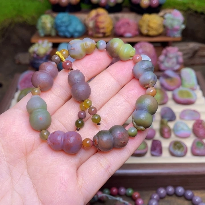 未镶嵌玛瑙/玉髓珠宝半成品盐源玛瑙浓郁葫芦