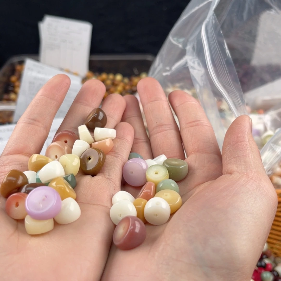 白玉菩提吊坠z10-13mm 200 颗 大肠蒜瓣 混大小瑕