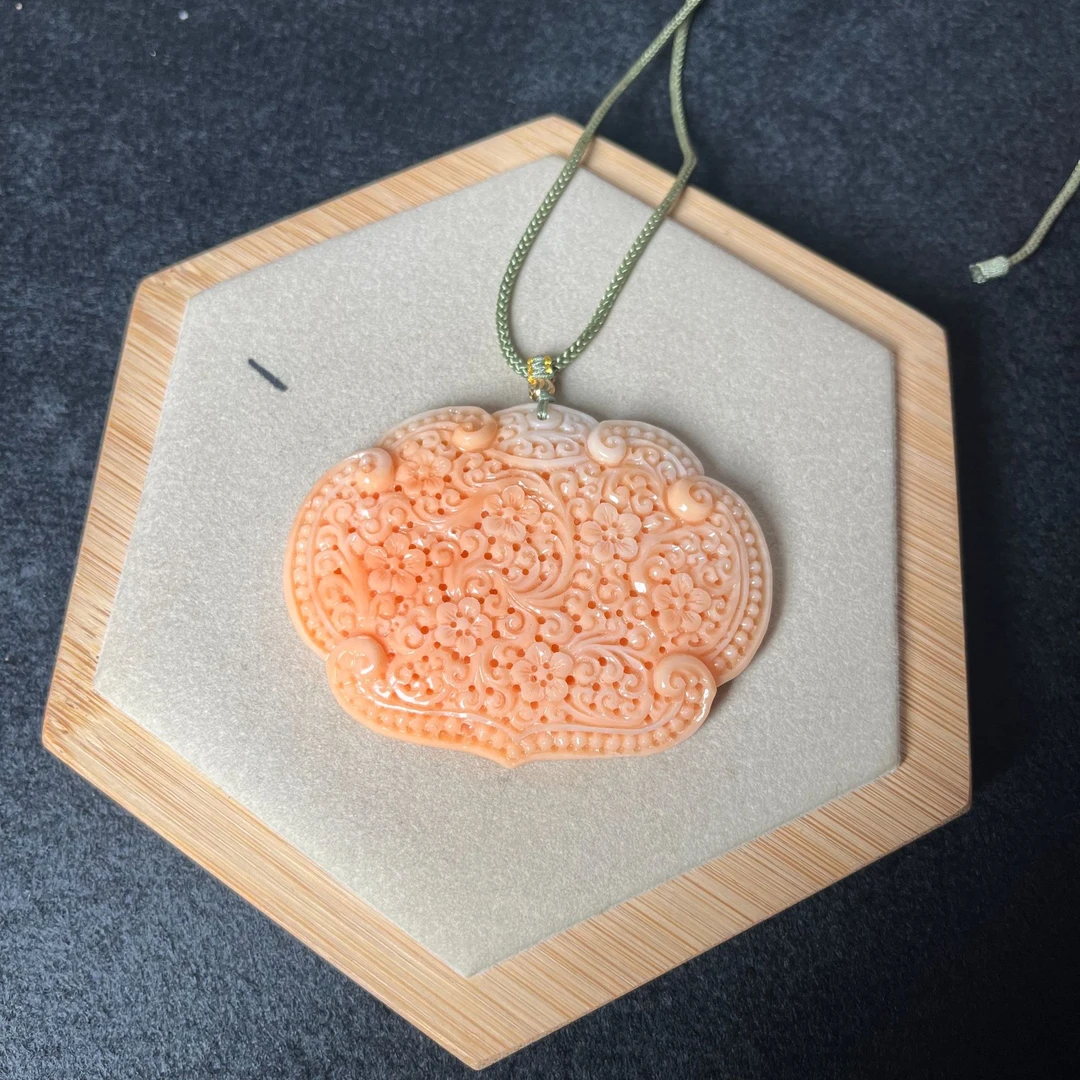 029雕刻如意花牌吊坠