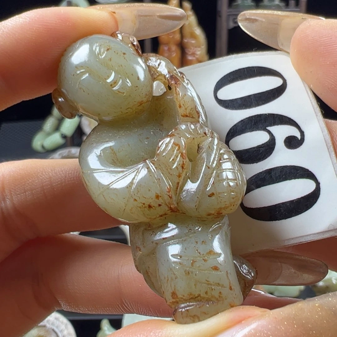 和田玉未镶嵌挂件