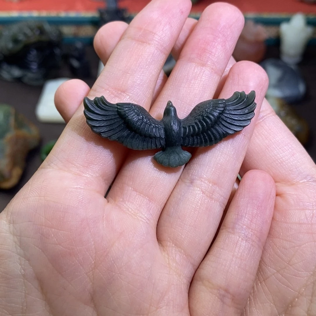 和田玉未镶嵌颈饰定制