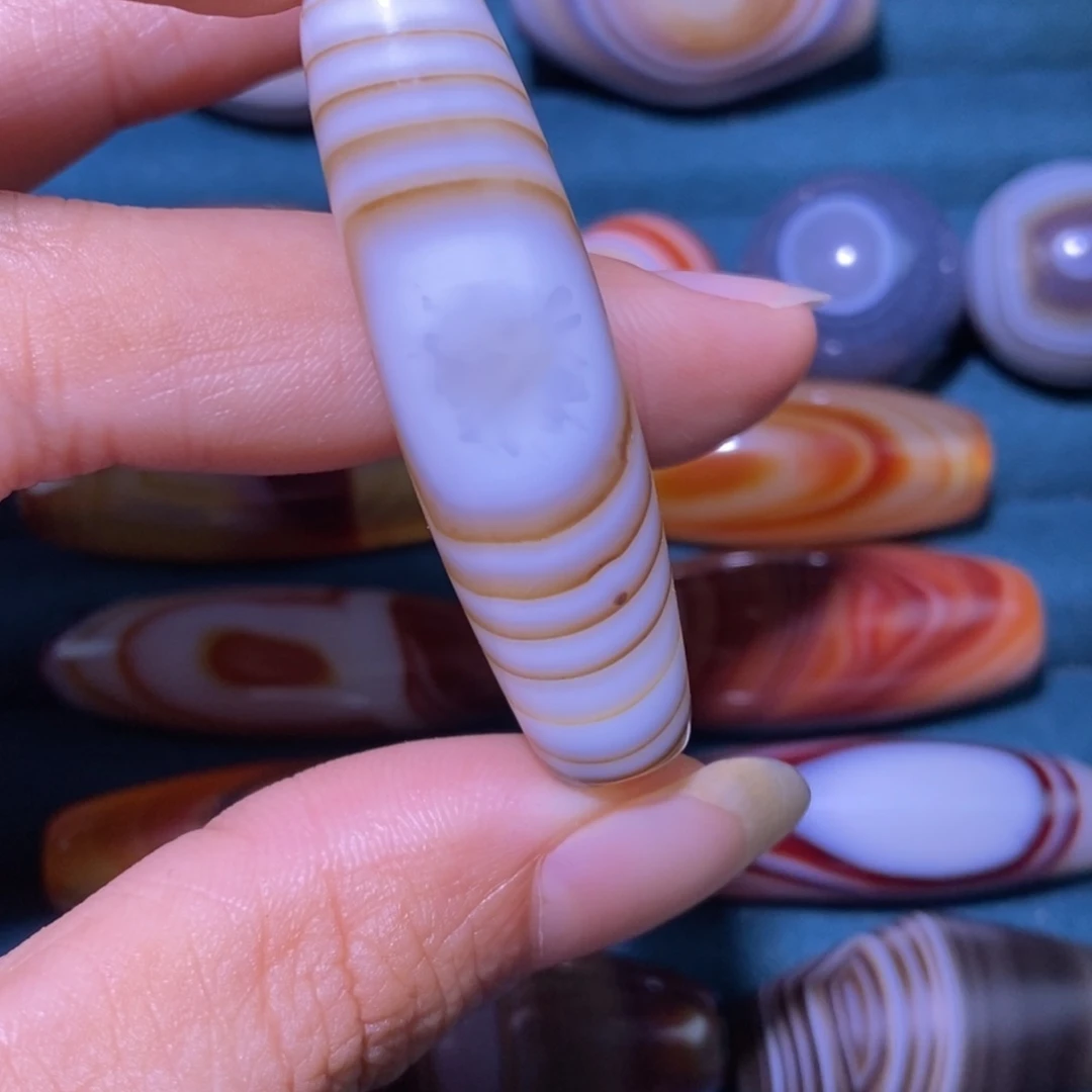 未镶嵌玛瑙/玉髓珠宝奇石