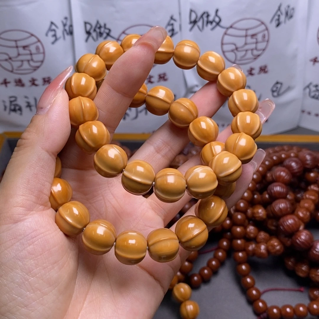 猴头核桃手串鲨鱼