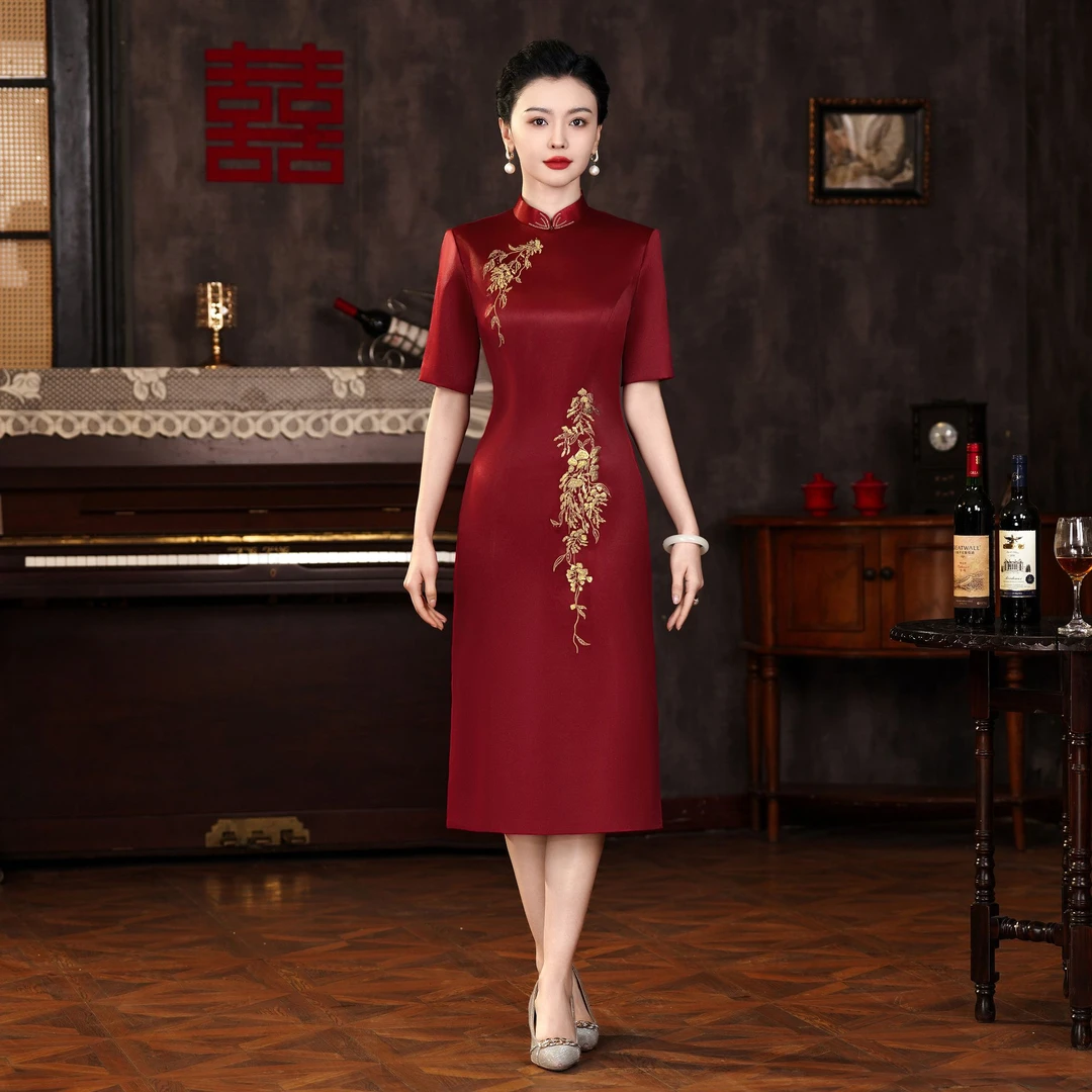 2025春夏款醋酸弹力缎刺绣花旗袍修身显瘦日常连衣裙礼服妈妈装