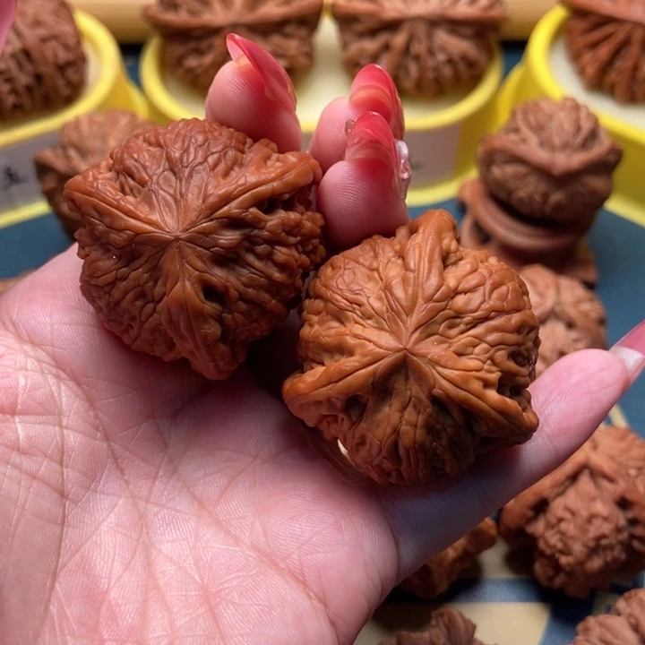 文玩核桃把件铁锤妹妹三棱全品 粗筋 40