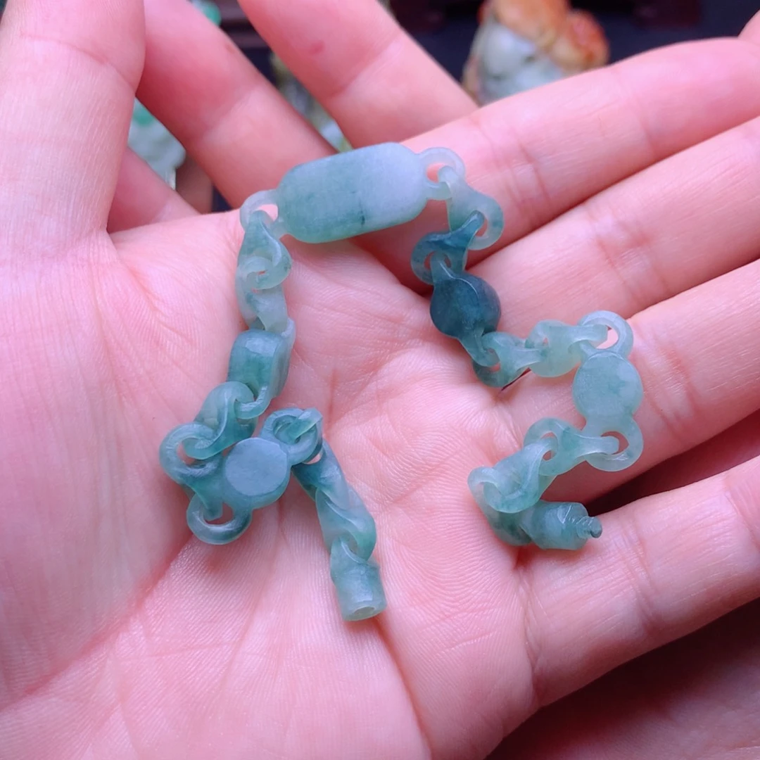 定制翡翠未镶嵌守*手链