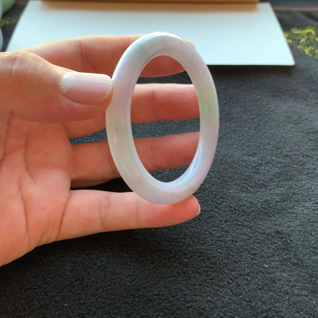 定制翡翠未镶嵌翡翠手镯