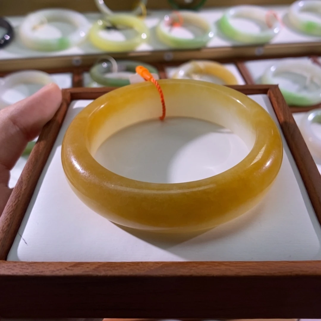 【闪购商品】未镶嵌手镯和田玉（糖玉）