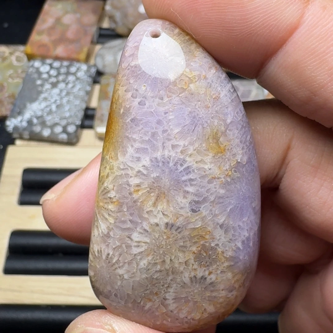 硅化玉未镶嵌纯天然色有机玉石保真色
