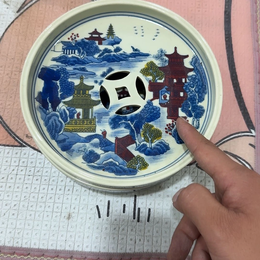 瓷片摆件等方式在不同行业上