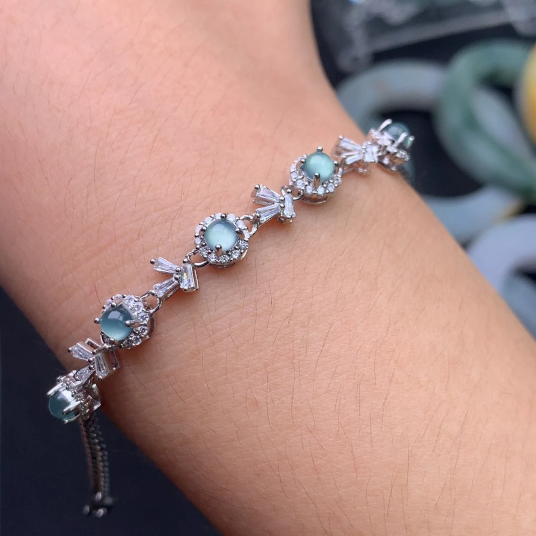 翡翠未镶嵌颈饰手链