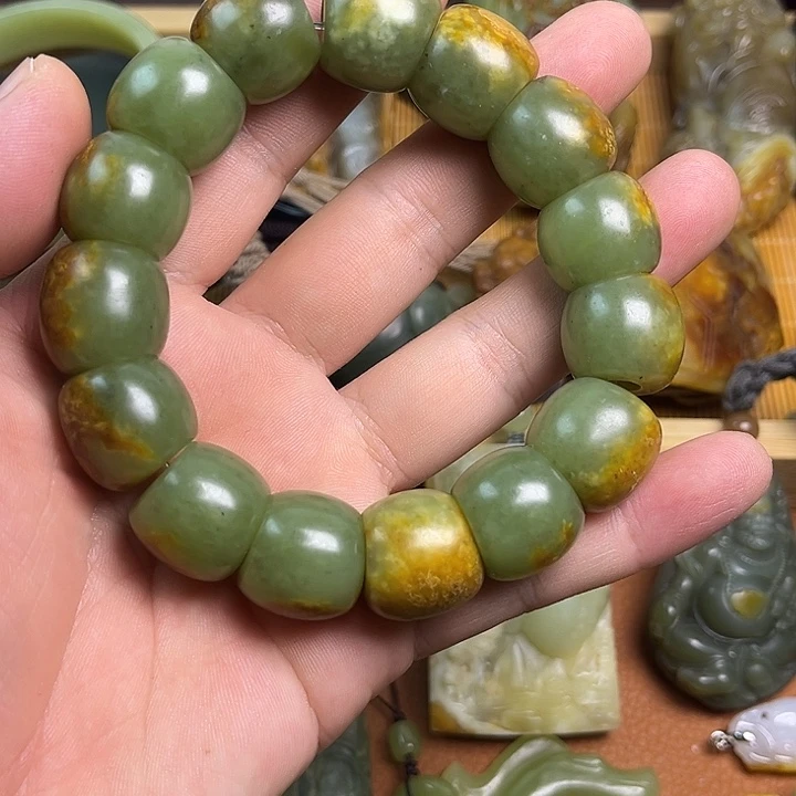 岫岩河磨玉（透闪石质玉）未镶嵌手链