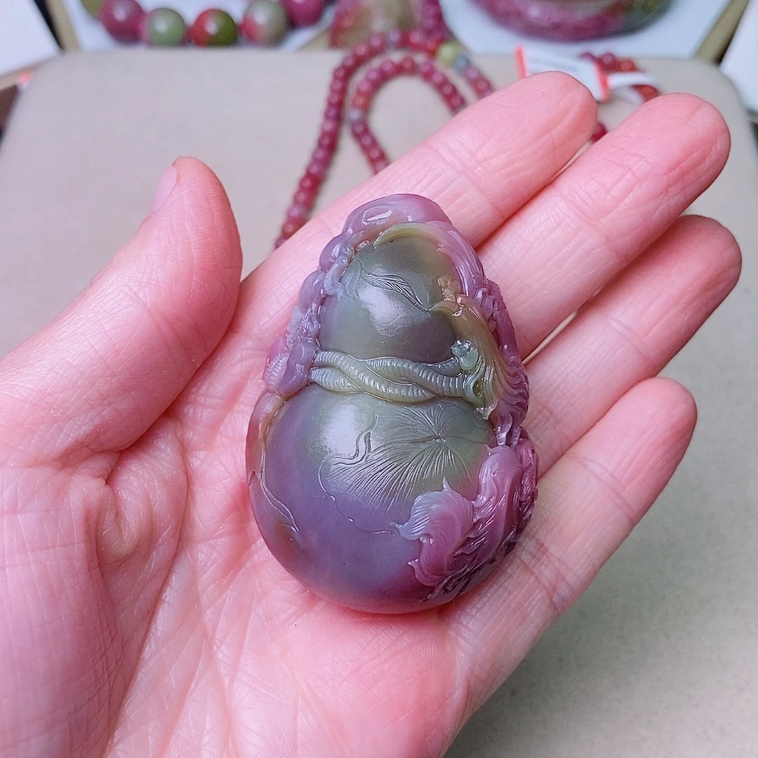 嘟***铛玛瑙/玉髓未镶嵌珠宝奇石盐源玛瑙定制