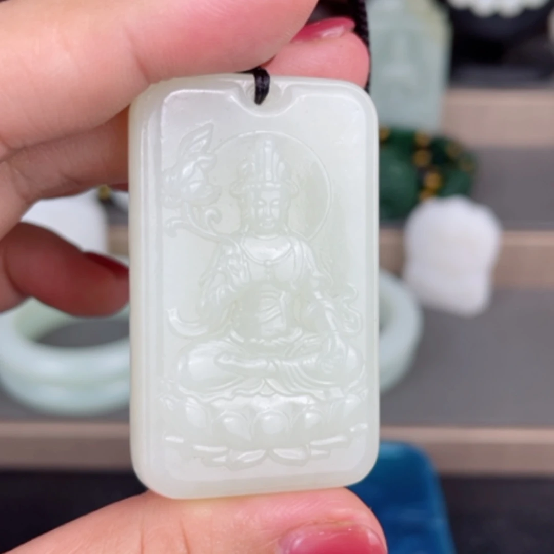 【闪购商品】颈饰未镶嵌和田玉