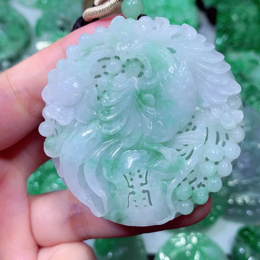 吊坠(不含链)未镶嵌翡翠