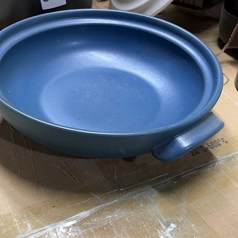 微瑕，明火，口径27高度7变形严重把子有裂