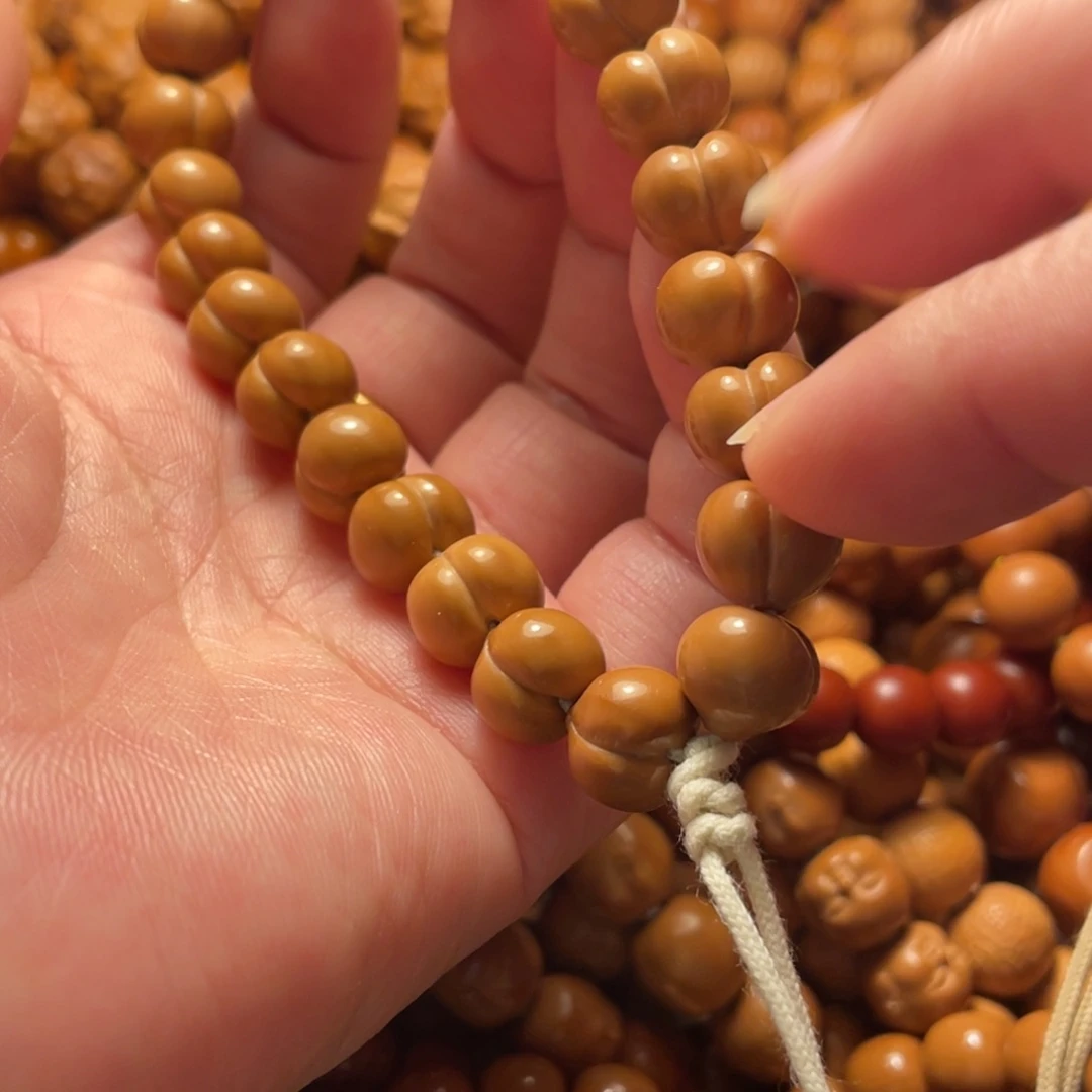 一***生大叶紫檀（黑酸枝木类）