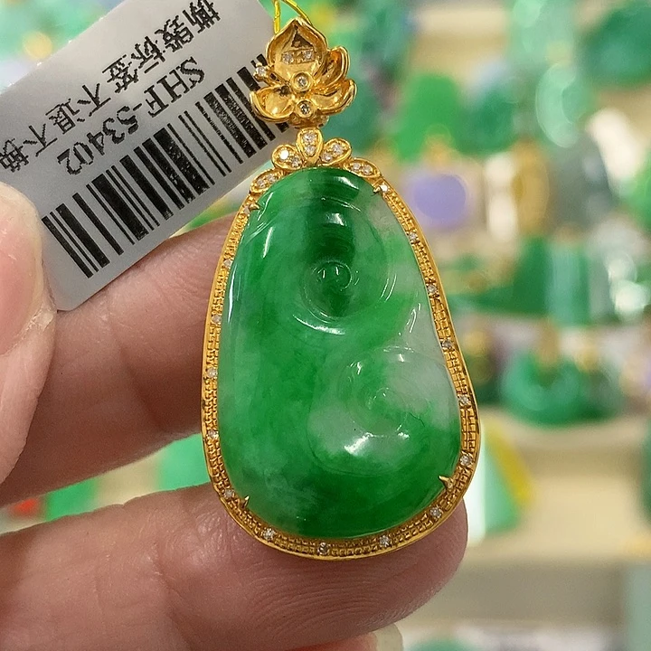 翡翠颈饰18K金镶嵌挂件