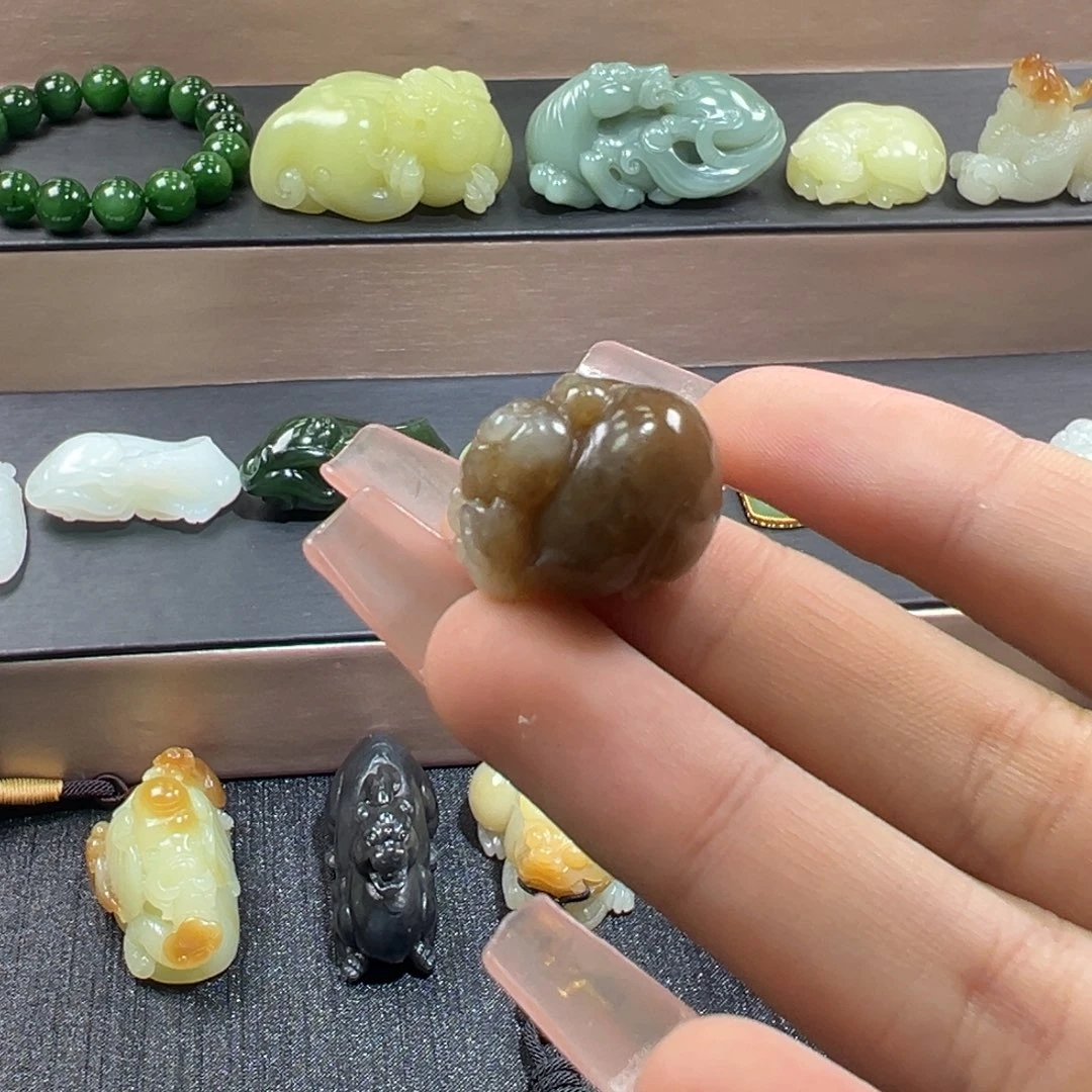 和田玉（糖玉）未镶嵌挂件
