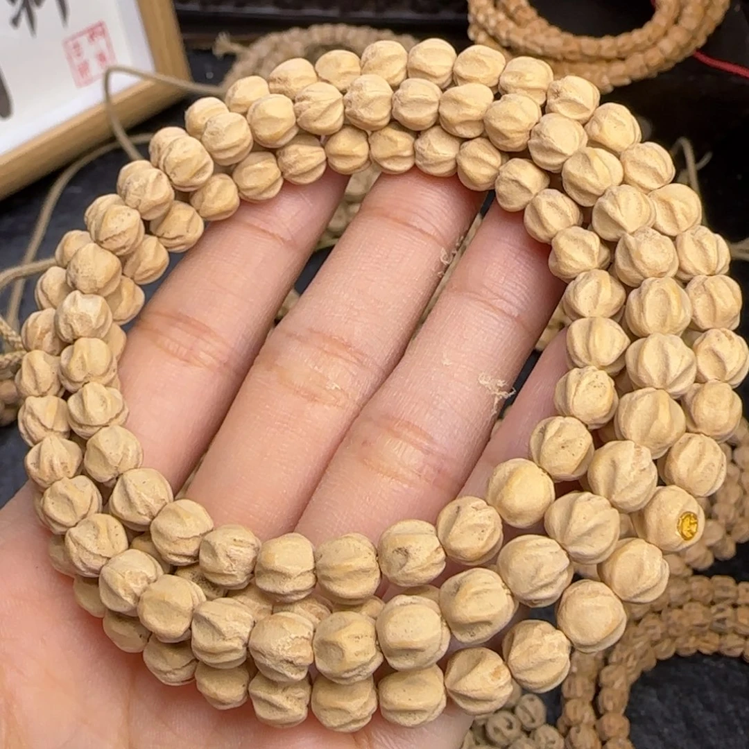 柏香籽/百香籽吊坠游****?