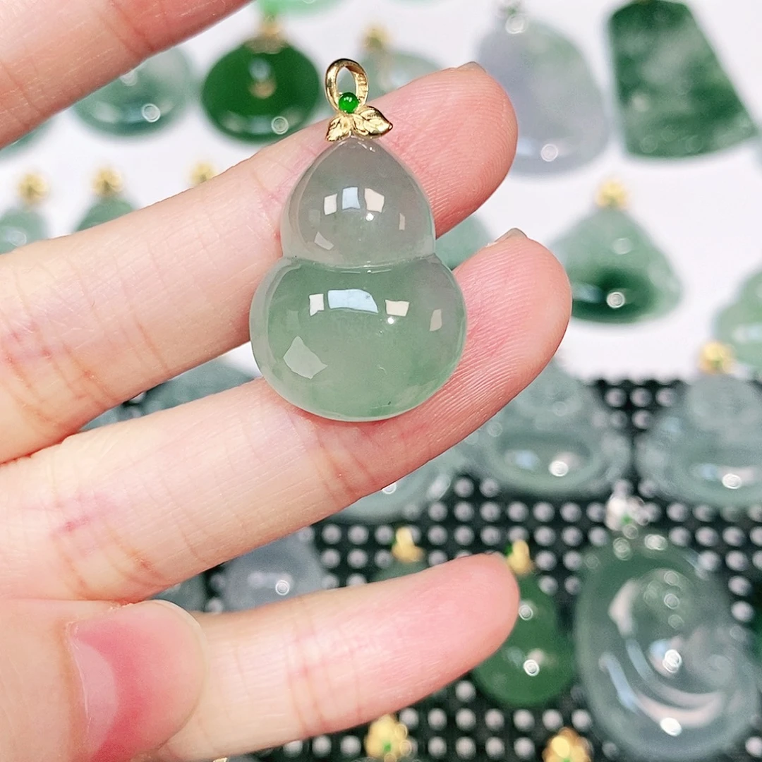 吊坠(不含链)18K金镶嵌翡翠