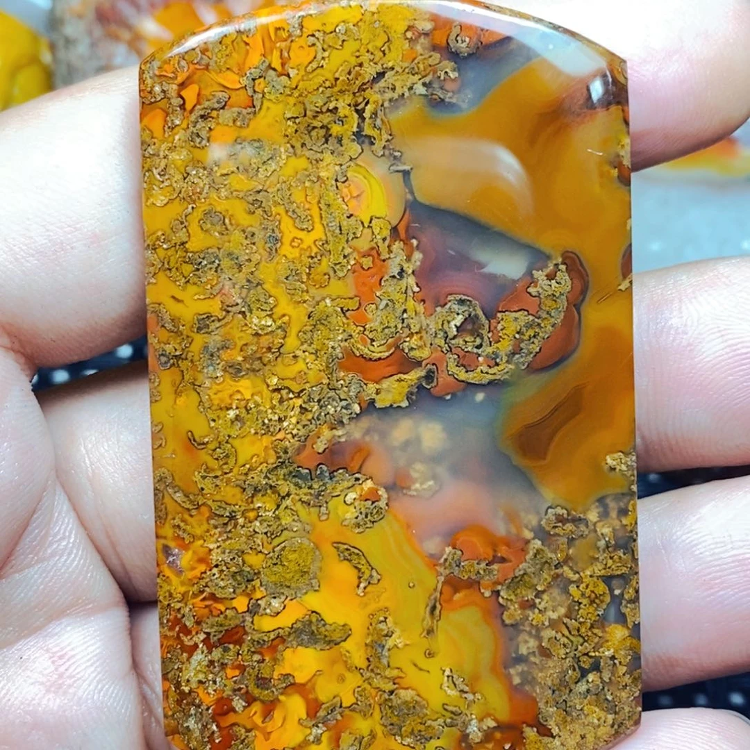 未镶嵌吊坠(不含链)玛瑙/玉髓铁*