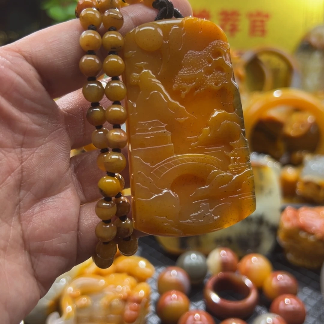 石英质玉未镶嵌颈饰