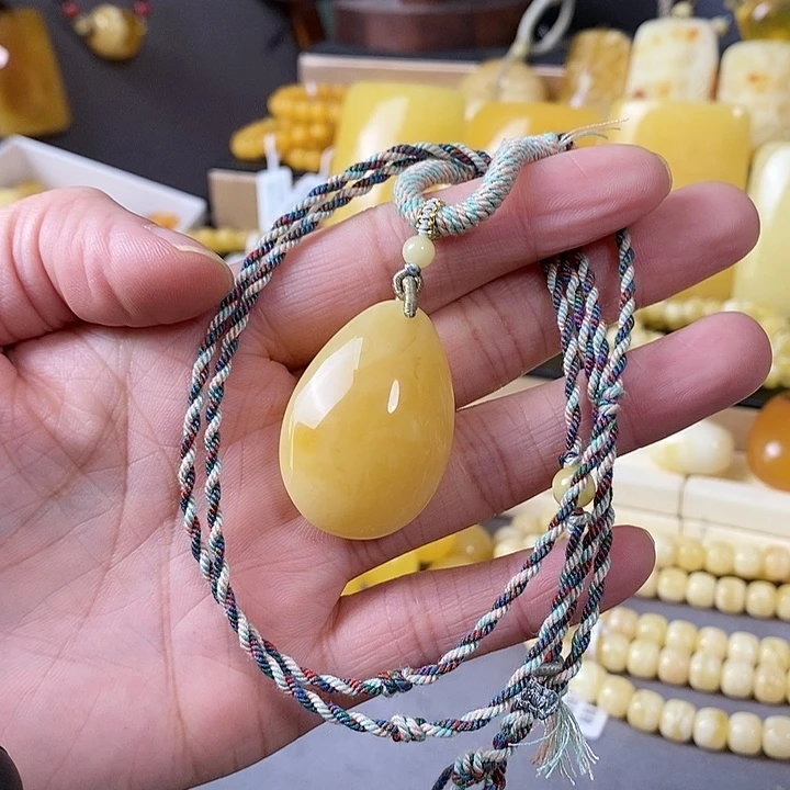 琥珀未镶嵌裸石水滴