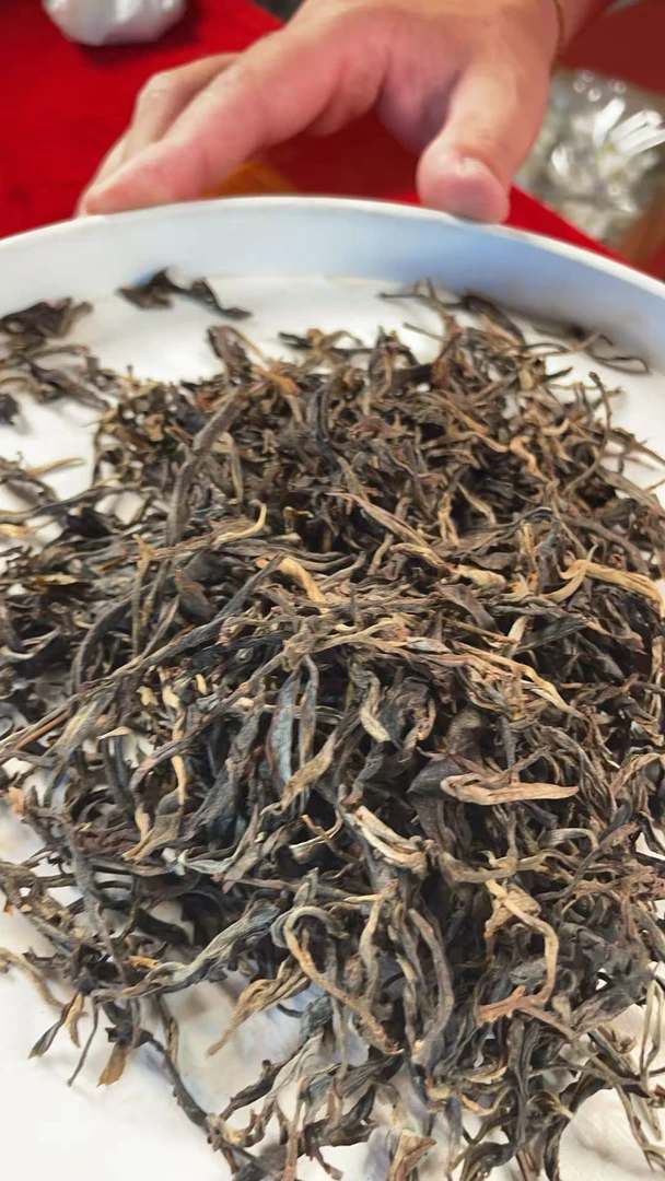 生茶 2012年冰岛老寨古树散茶-6689G-SEa00112