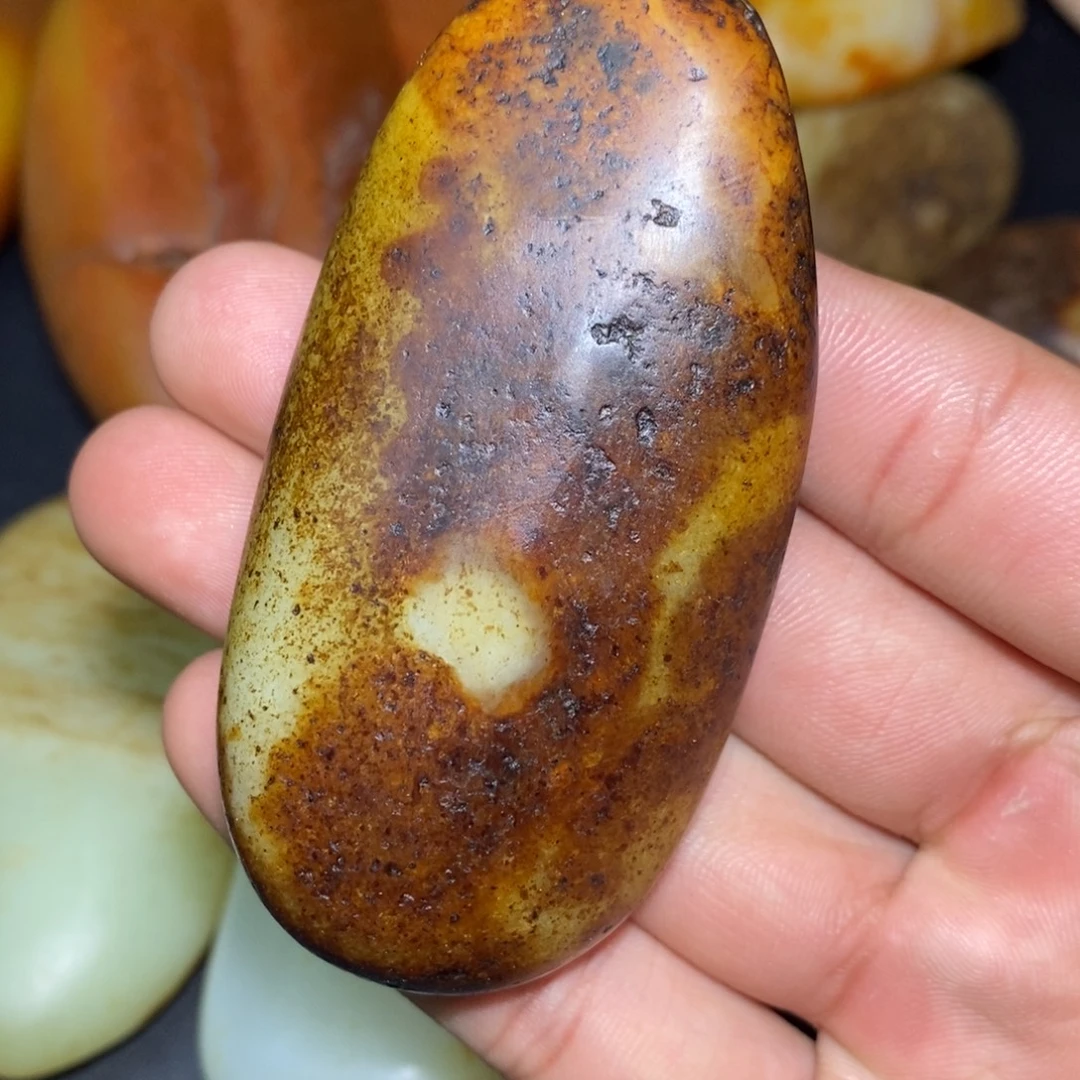 和田玉未镶嵌珠宝奇石