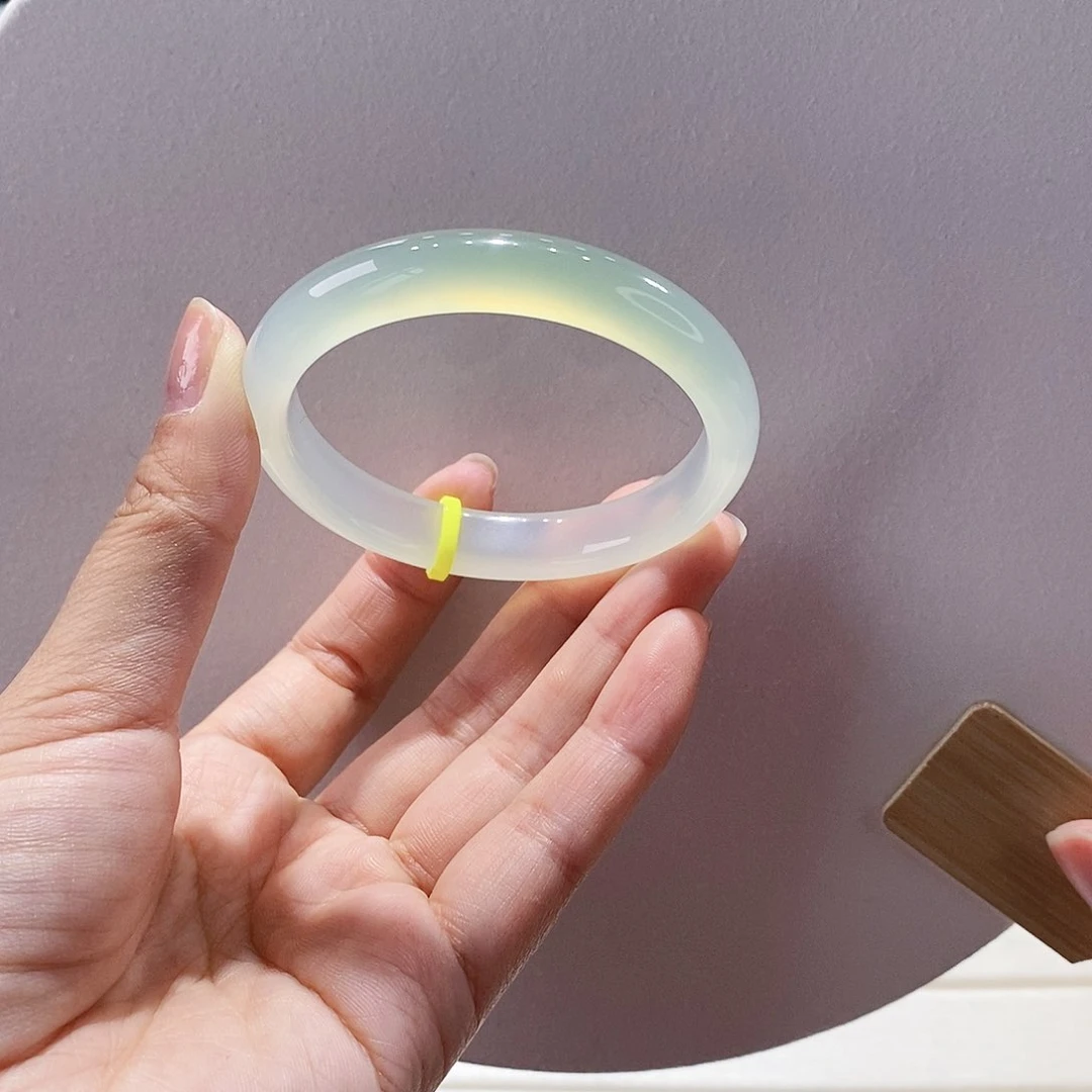 玛瑙/玉髓手镯未镶嵌54.5