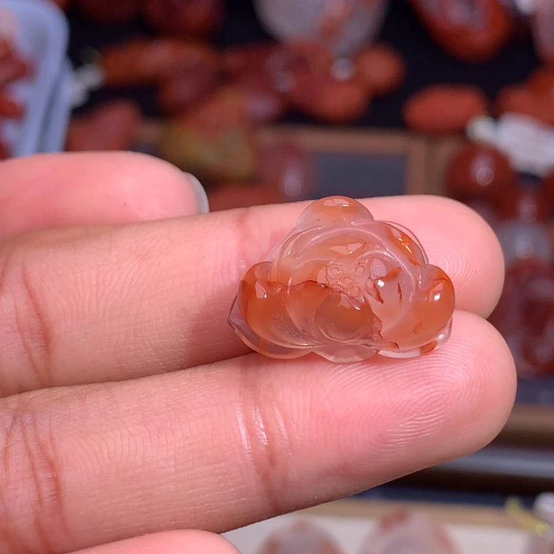 南红玛瑙未镶嵌珠宝半成品莲花