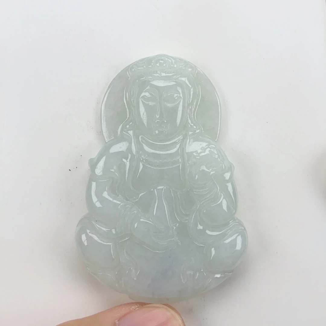 翡翠挂件未镶嵌翡翠