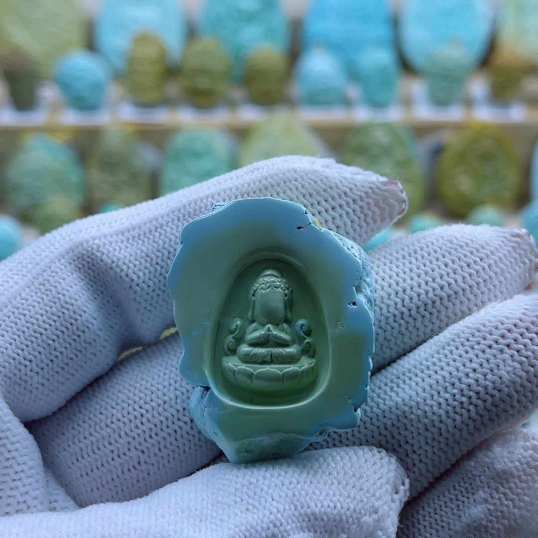 绿松石未镶嵌珠宝奇石