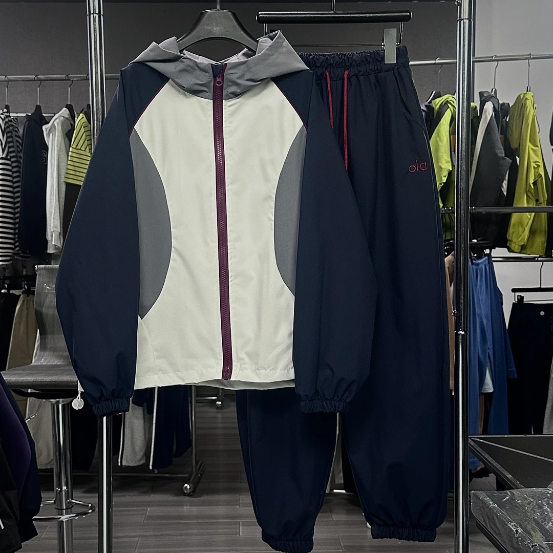 女男童春秋装冲锋衣2025新款户外运动旅行防风防水韩版工装两件套