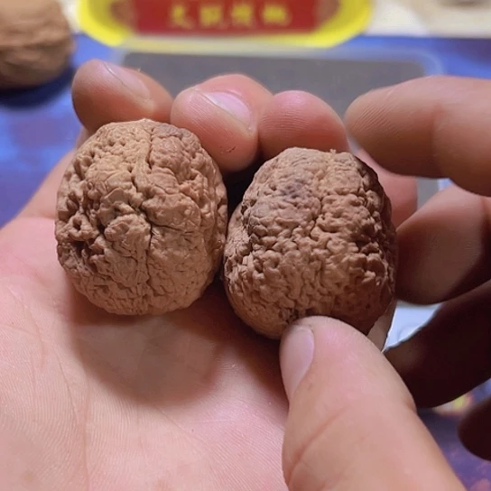那***柔文玩核桃把件鱼籽纹