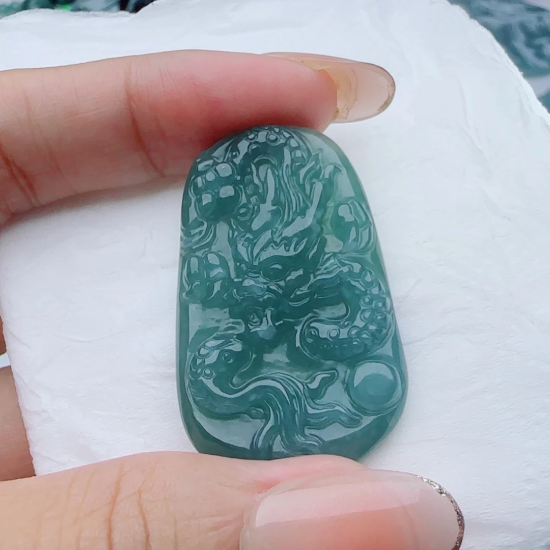 颈饰未镶嵌翡翠多样性发货天然的A货翡翠