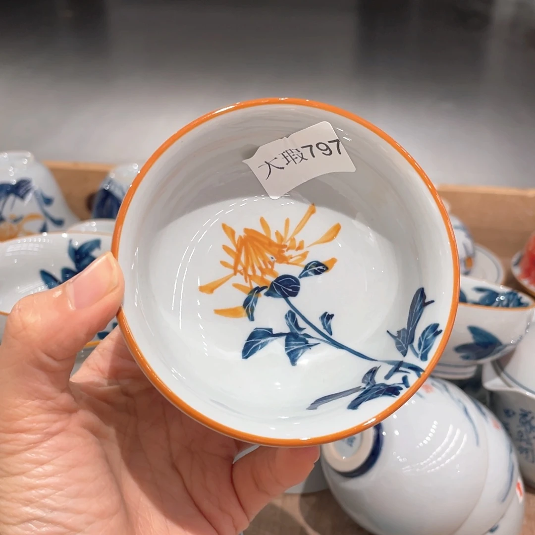 釉下手绘茶具微瑕